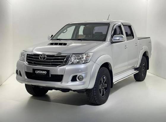 TOYOTA HILUX 3.0 SRV 4X4 CD 16V TURBO INTERCOOLER DIESEL 4P MANUAL TOYOTA HILUX 3.0 SRV 4X4 CD 16V TURBO INTERCOOLER DIESEL 4P MANUAL